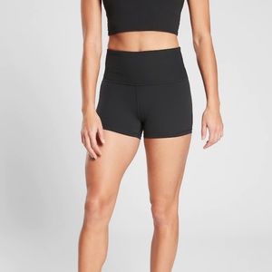 Athleta Velocity 3” Short /black / xxs
